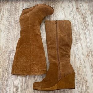 Brown heeled boots, Bjorndal Camel color suede heel retro boots size 6